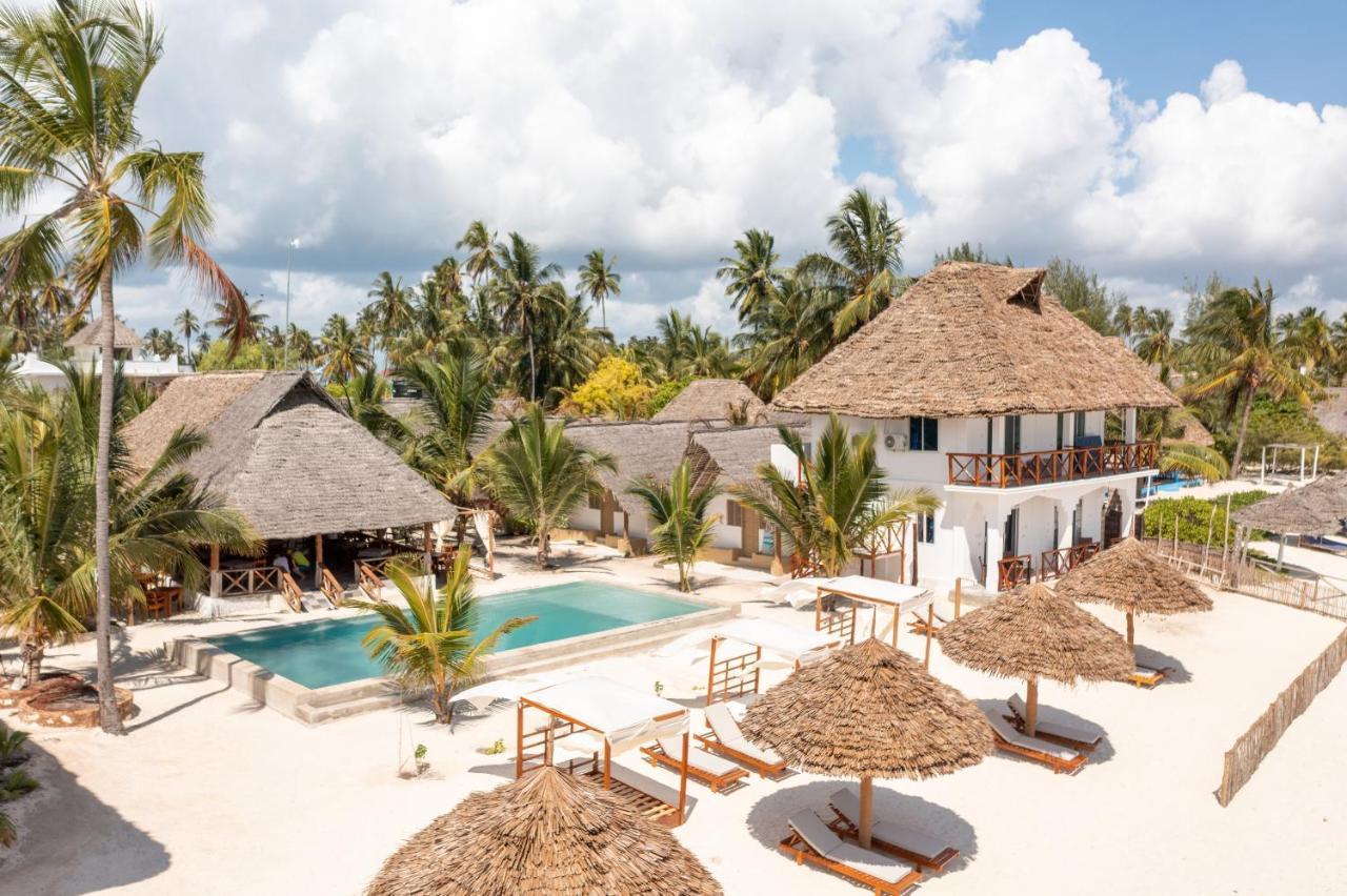 Cinnamon Hotel Джамбиани Экстерьер фото