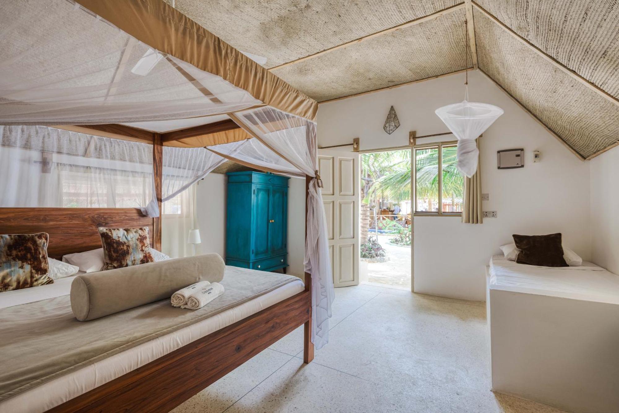 Cinnamon Hotel Джамбиани Экстерьер фото