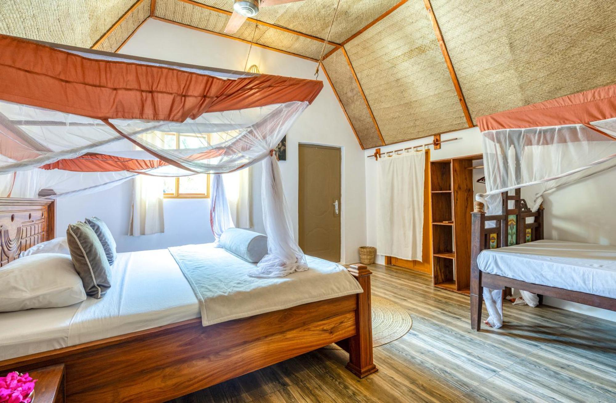 Cinnamon Hotel Джамбиани Экстерьер фото