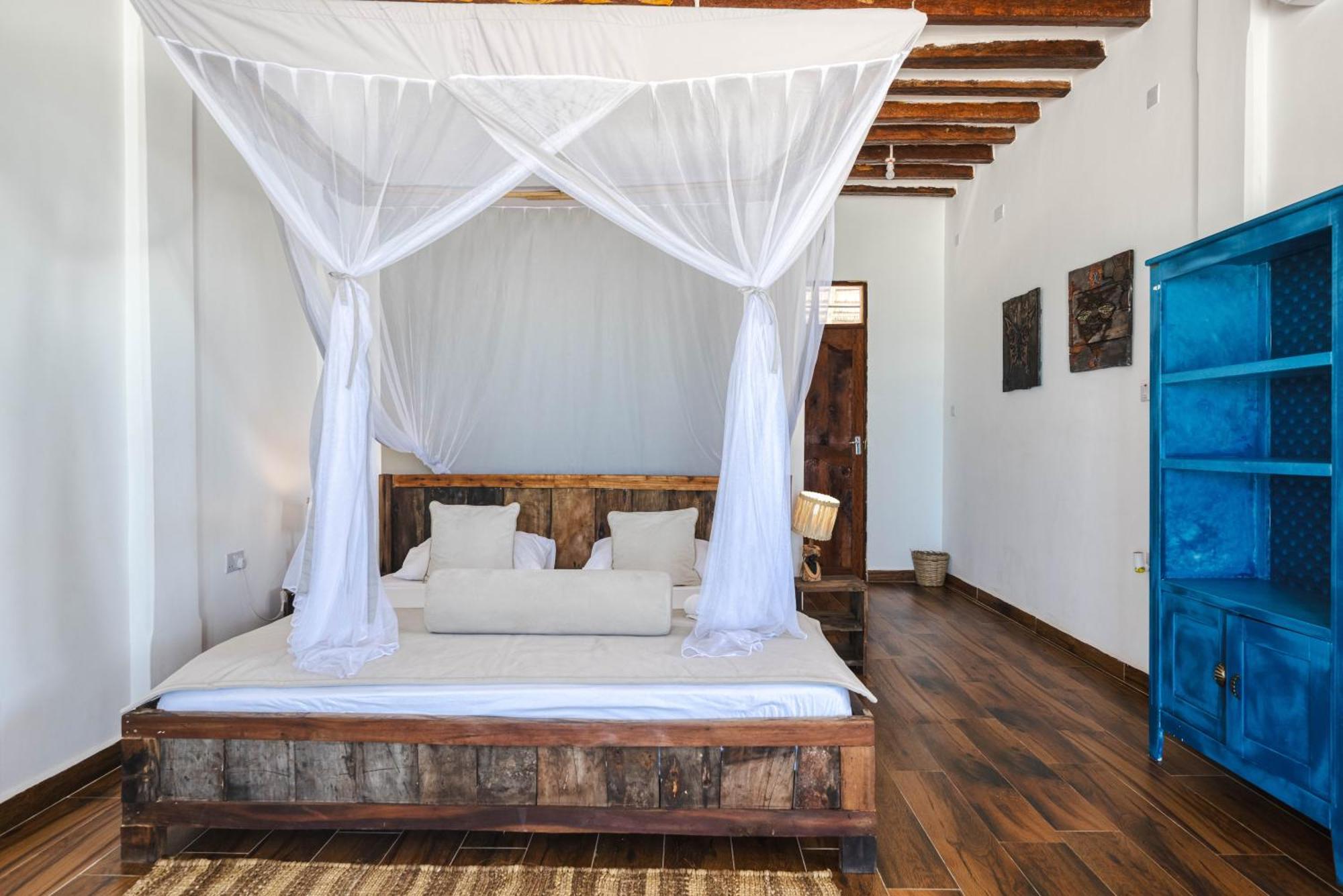 Cinnamon Hotel Джамбиани Экстерьер фото