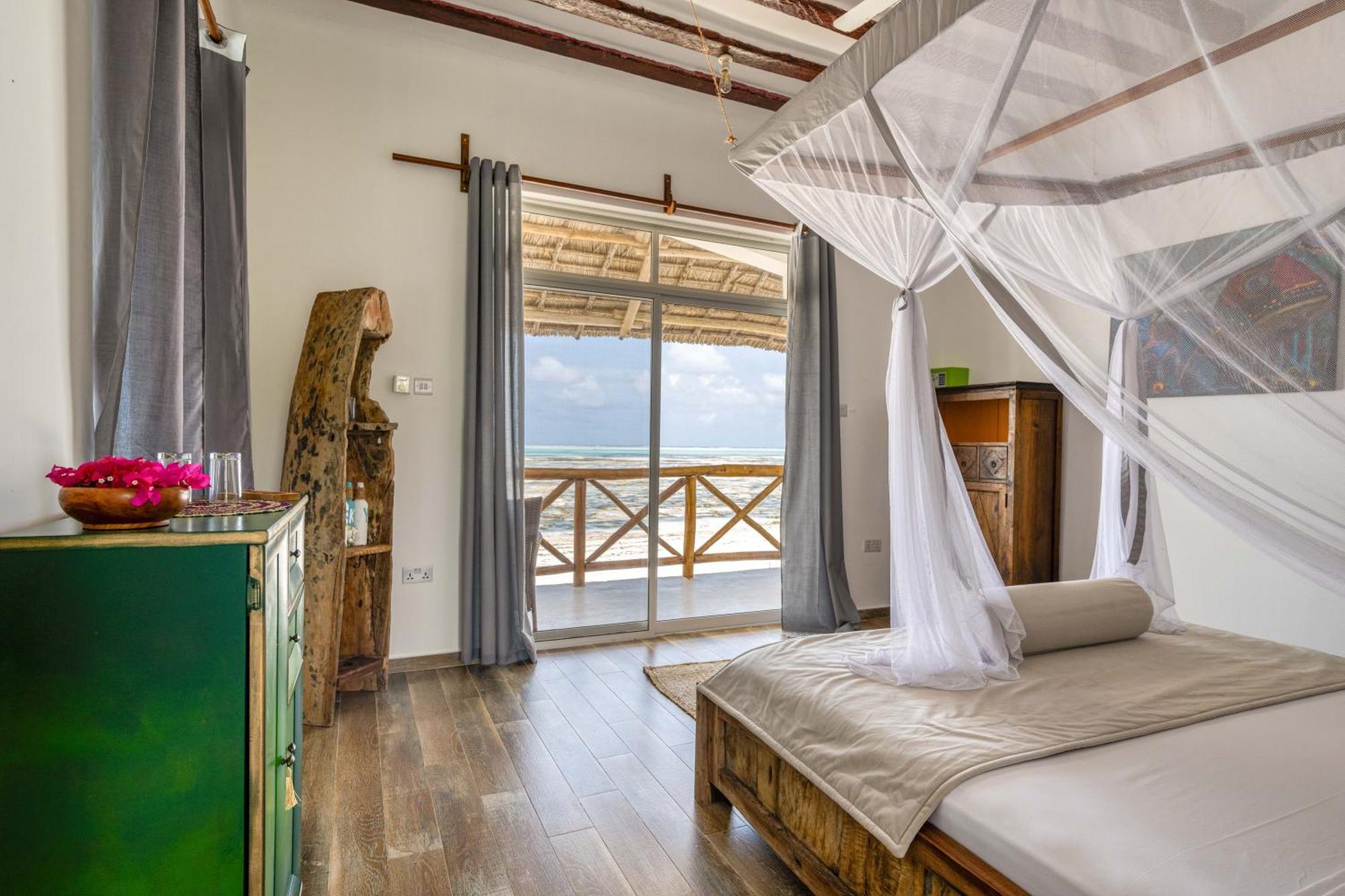 Cinnamon Hotel Джамбиани Экстерьер фото