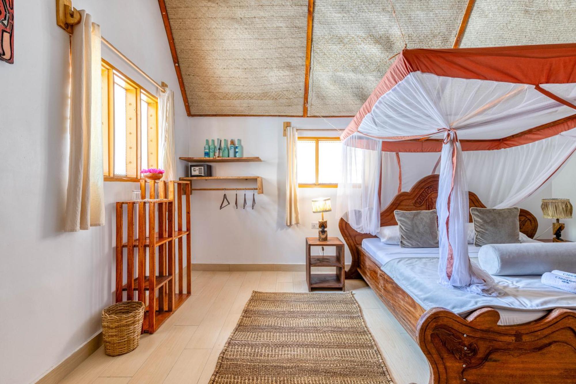 Cinnamon Hotel Джамбиани Экстерьер фото